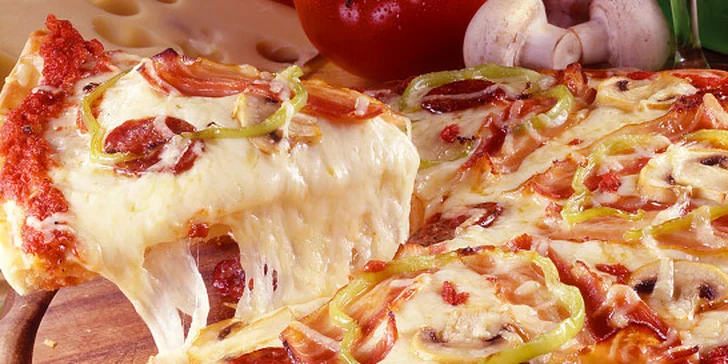 Chrumkavá pizza v reštaurácii U Jozefa