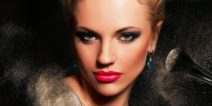 3D mihalnice, 3D permanentný make-up alebo profesionálne líčenie