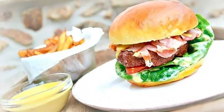 Burger Combo alebo Party Box menu