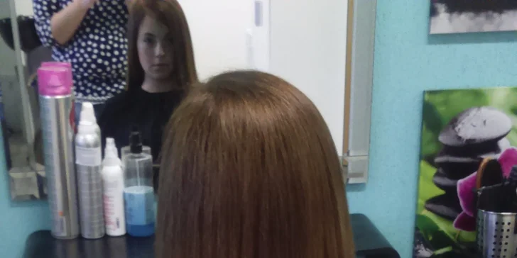 Pánske alebo dámske strihanie vlasov s možnosťou farbenia