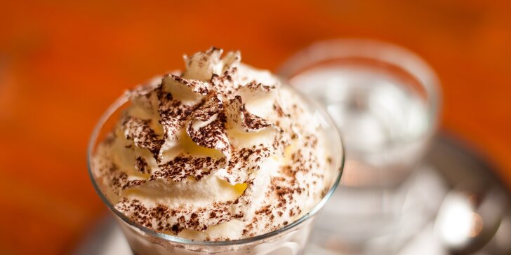 Dajte si pravú belgickú horúcu čokoládu s výberom až z 26 príchutí alebo Mooo! Frozen jogurt a nadopujte sa endorfínmi