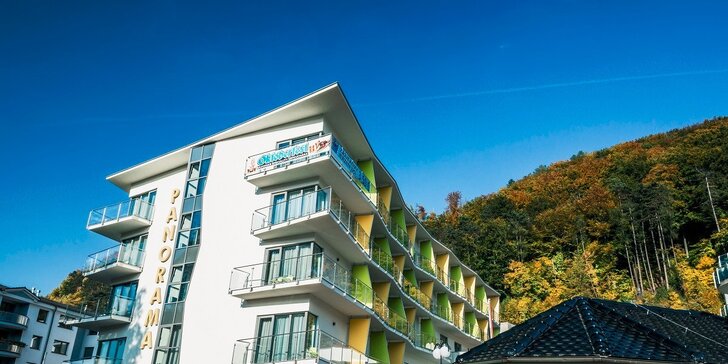 Wellness & Spa pobyt v hoteli PANORAMA**** v centre kúpeľneho mesta Trenčianske Teplice. Jedno dieťa do 15 r. zadarmo!
