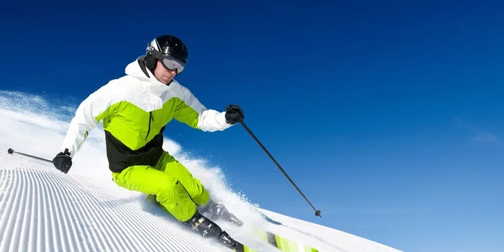 Skipasy v lyžiarskom stredisku SKI Strelníky
