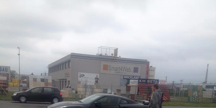 Jazda na Lamborghini alebo Nissane ako vodič či spolujazdec