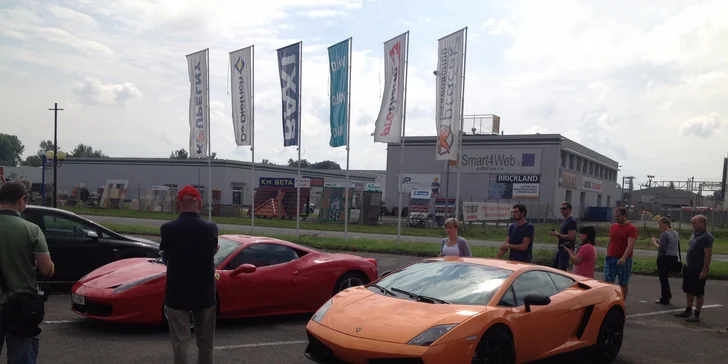 Jazda na Lamborghini alebo Nissane ako vodič či spolujazdec