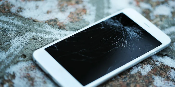 Rozbitý APPLE iPhone 6 / 6 plus displej? Žiadny problém! Zľava na opravu!