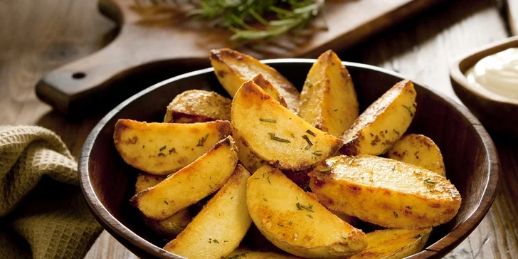 1 kg rebierok s prílohou a sladkou chilli omáčkou