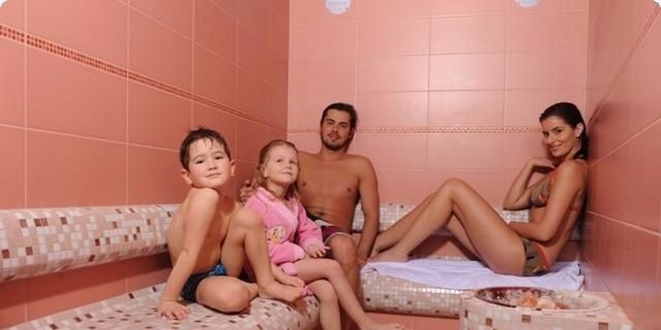 Wellness pobyt pre celú rodinu v liečebných termálnych kúpeľoch Sárvár s dopravou, 1 dieťa do 12 rokov ubytovanie zdarma, termín cez školské prázdniny!