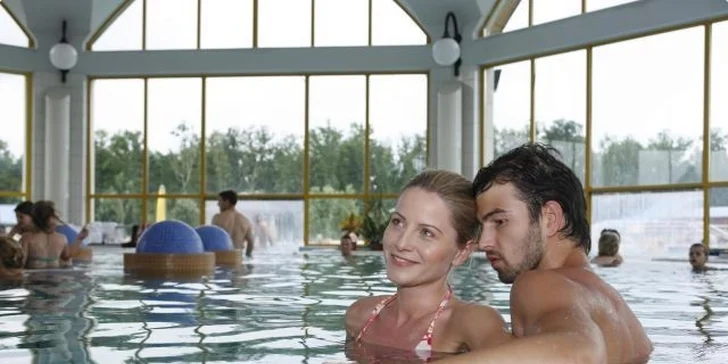 Wellness pobyt pre celú rodinu v liečebných termálnych kúpeľoch Sárvár s dopravou, 1 dieťa do 12 rokov ubytovanie zdarma, termín cez školské prázdniny!