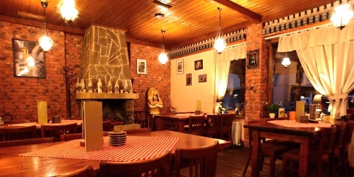 Parádny hamburger s hranolčekmi
