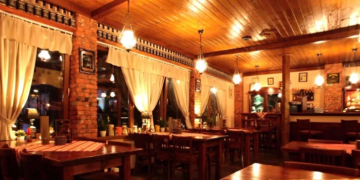 Parádny hamburger s hranolčekmi