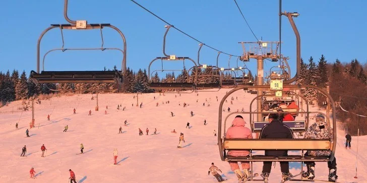 Celodenný skipas do strediska SKI KRAHULE platný aj počas víkendov!