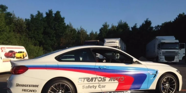 Jazda na BMW, Mitsubishi či Porsche ako vodič alebo spolujazdec