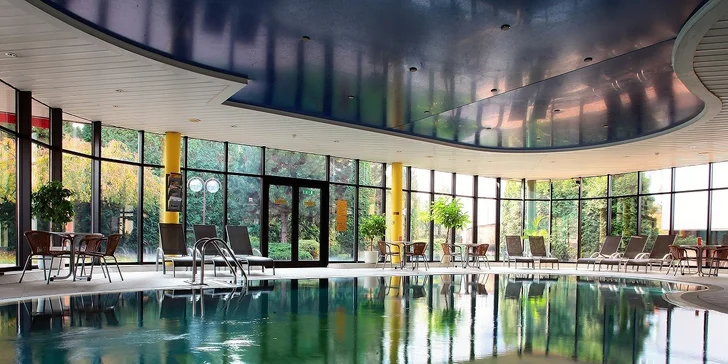 Celodenný vstup alebo permanentka na 5 vstupov do wellness centra hotela Holiday Inn v Bratislave