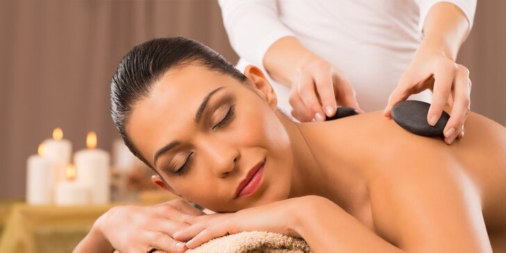 Masáž lávovými kameňmi, bankovanie alebo relaxačná masáž