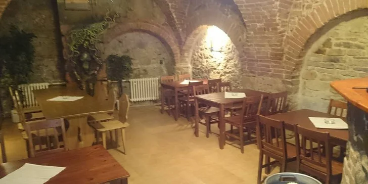 3 čapované veľké pivá + 1 veľké pivo ZADARMO