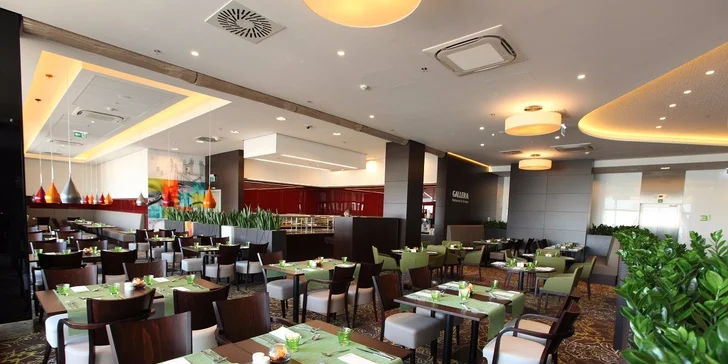 Romantický a luxusný wellness pobyt v Lindner Hoteli Gallery Central Bratislava**** s panoramatickým výhľadom