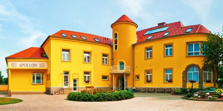 Hotel Apollon*** Kráľovský pobyt vo Valticiach, hlavnom meste vína v Čechách