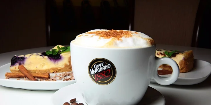 2x chutný cheesecake a káva podľa výberu