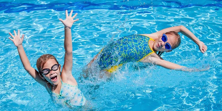 Preplávaj letné prázdniny bez nudy - POBYTOVÝ AQUA TÁBOR V KOVÁČOVEJ pre deti od 6 do 15 rokov