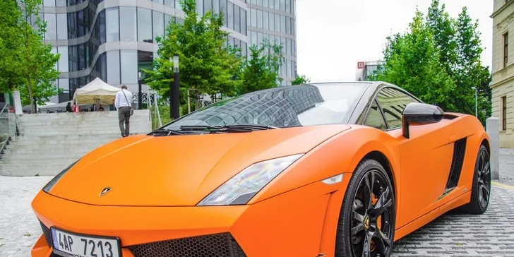 Jazda snov na Lamborghini Gallardo LP560-4 a Ferrari 599GTB