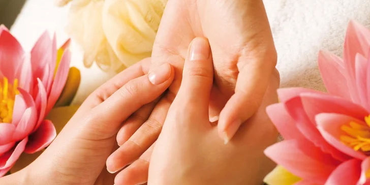 Shiatsu masáž šije s reflexnou masážou rúk či reflexné terapie