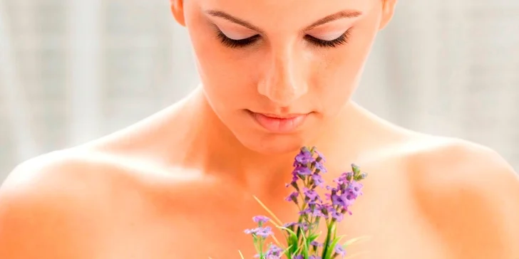 Shiatsu masáž šije s reflexnou masážou rúk či reflexné terapie
