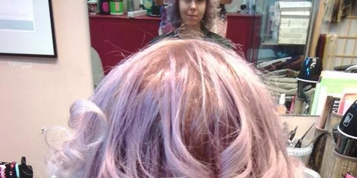 Štýlový strih, populárne ombré alebo exotické afrocopíky