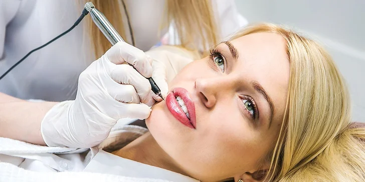 Permanentný make-up obočia, pier či očných liniek