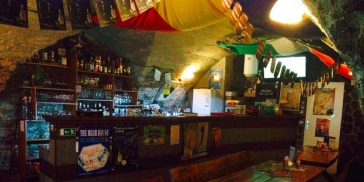 Vyberte si z 5 druhov pizze v Beer House alebo v Korze