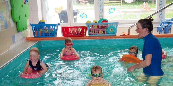 Začiatočnícky kurz „plávania“ detí vo veku od 4 mesiacov až 4 rokov