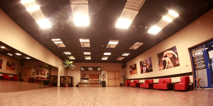 Tanečné kurzy bachaty pre 1 alebo 2 osoby v Dance Club SALSA by Norika