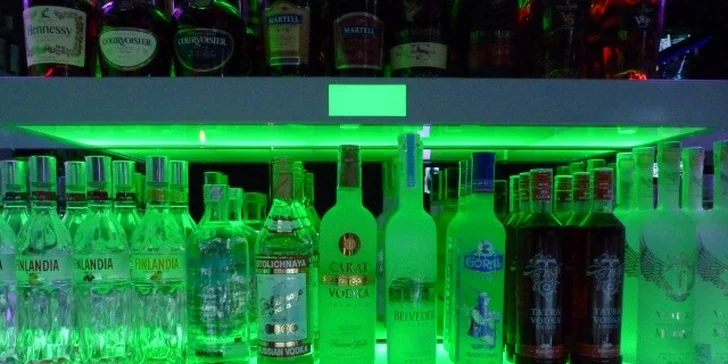 Roztočte noc v Trinity klube! Alko a nealko miešané nápoje