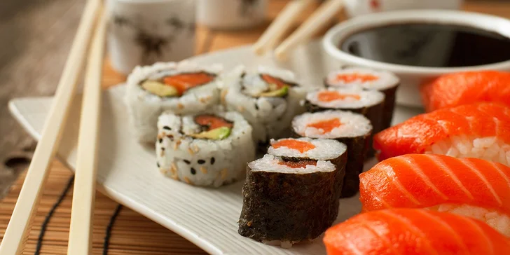 Obľúbený sushi set pre dvoch v TOP reštaurácií Sushihanil, vhodné ako darček!