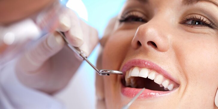 Profesionálna dentálna hygiena s pieskovaním a fluoridáciou