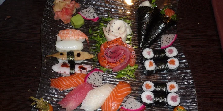 Obľúbený sushi set pre dvoch v TOP reštaurácií Sushihanil, vhodné ako darček!