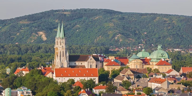 Zájazd pre milovníkov krásnych orchideí, nákupov a historických pamiatok