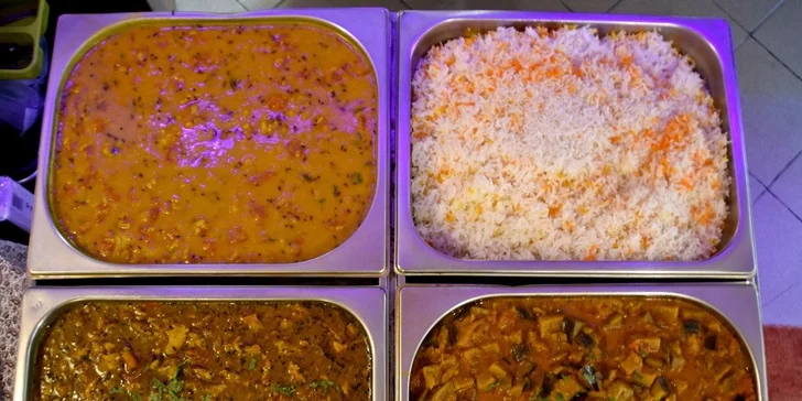 Indická kuracia tikka masala v novej Little India