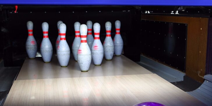 Hodinový prenájom bowlingovej dráhy pre 6 osôb v Ponteo