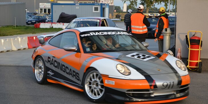 Zajazdite si na SLOVAKIA RINGU v Porsche 911 GT3 S2 alebo BMW E36