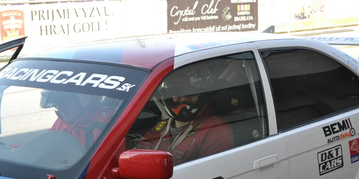 Zajazdite si na SLOVAKIA RINGU v Porsche 911 GT3 S2 alebo BMW E36
