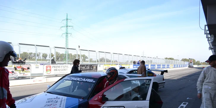 Zajazdite si na SLOVAKIA RINGU v Porsche 911 GT3 S2 alebo BMW E36