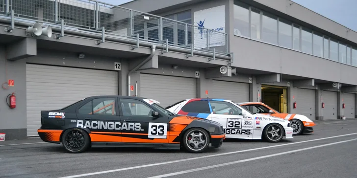 Zajazdite si na SLOVAKIA RINGU v Porsche 911 GT3 S2 alebo Porsche Cayman S