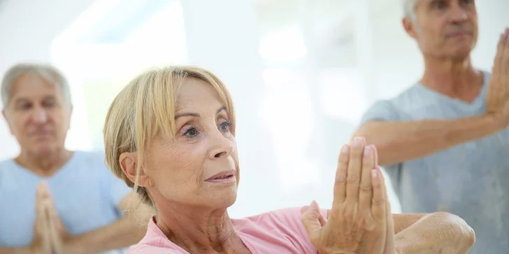 Oslobodzujúci kurz jogy pre seniorov či budúce mamičky