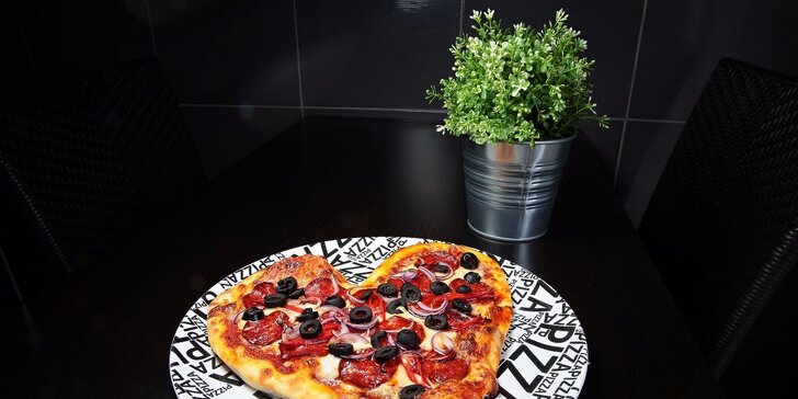 Zamilovaná pizza v tvare srdca!