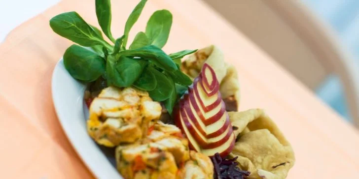 Valentínsky pobyt s gurmánskym romantickým menu a privátnym wellness, pár minút od centra Bratislavy!