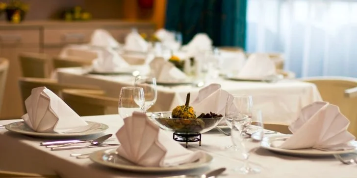 Valentínsky pobyt s gurmánskym romantickým menu a privátnym wellness, pár minút od centra Bratislavy!