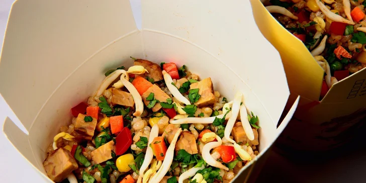 Zdravý veggie veľký a malý WOK v Brownjoy. TAKE AWAY!