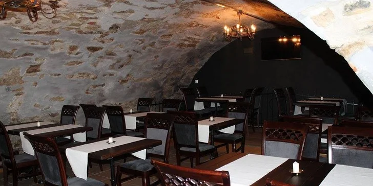 Romantická 4-chodová večera s vínom pre dvoch