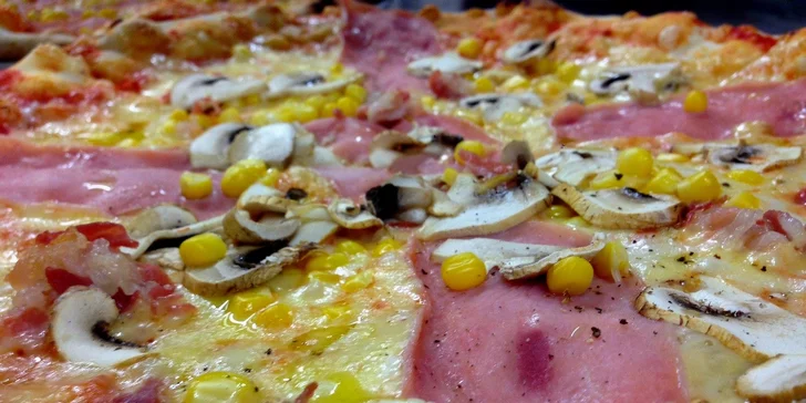 Super pizza podľa vlastného výberu v Tryo pube